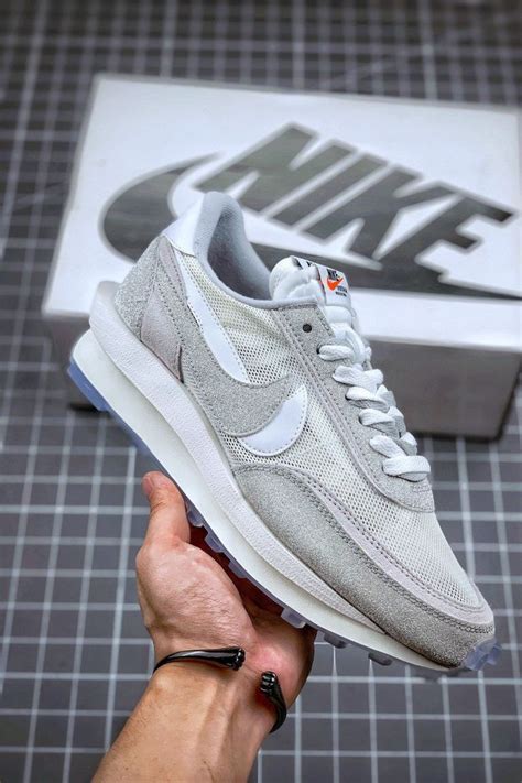 cheap nike waffle sacai